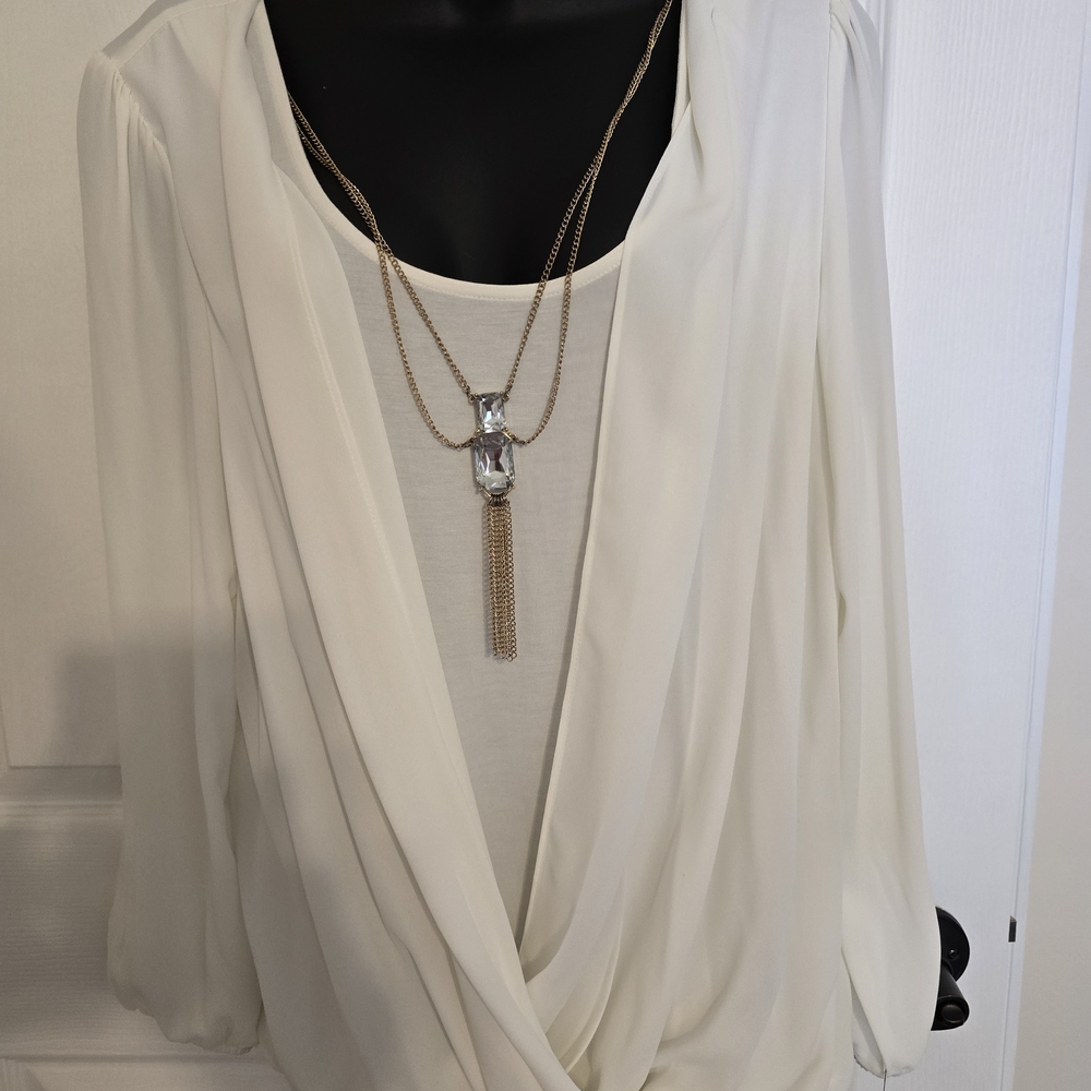 Thalia Sodi Cream Blouse New With Tags Sheffon Beautiful Size XL
